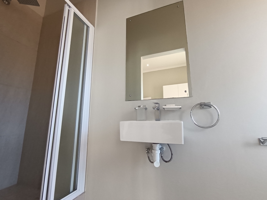 To Let 4 Bedroom Property for Rent in Atlantic Beach Golf Estate Western Cape